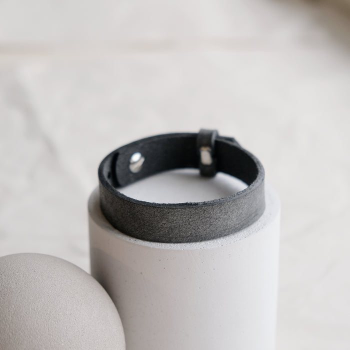 Echtleder-Schieberarmband breit