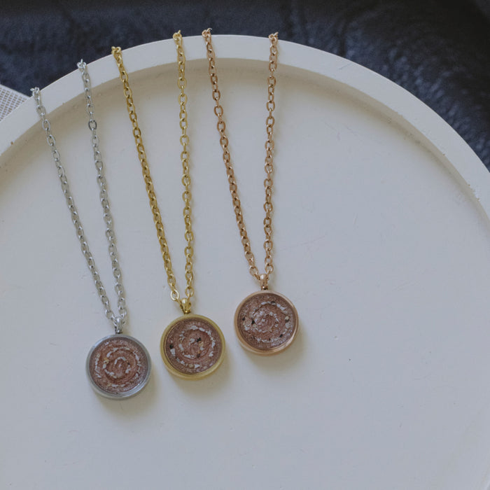 LITTLE CIRCLE OF LIFE – Aschekette bordeaux