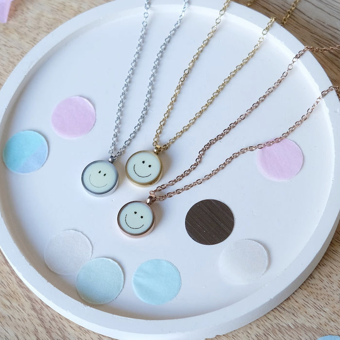 LITTLE ETERNAL SMILEY – Haarkette pastellgelb