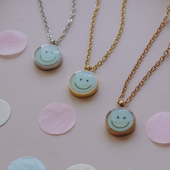 LITTLE ETERNAL SMILEY – Haarkette pastellgrün