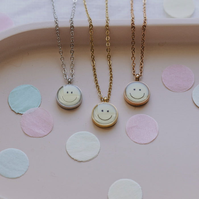LITTLE ETERNAL SMILEY – Haarkette pastellgelb
