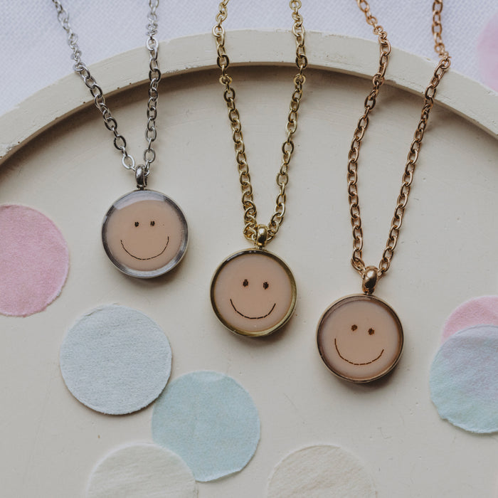 LITTLE ETERNAL SMILEY – Haarkette rose